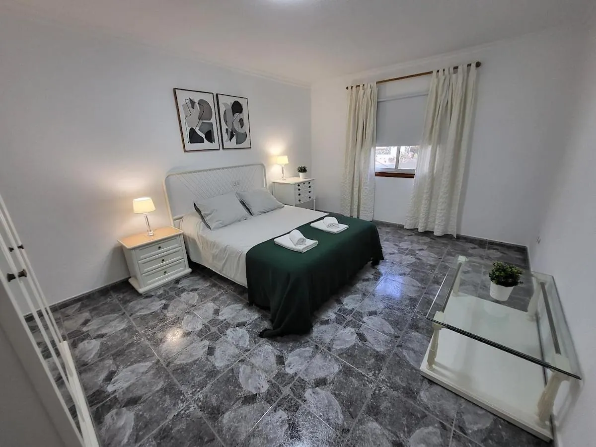 Coral 1 - 4 Bed Apartment In 로스 아브리고스